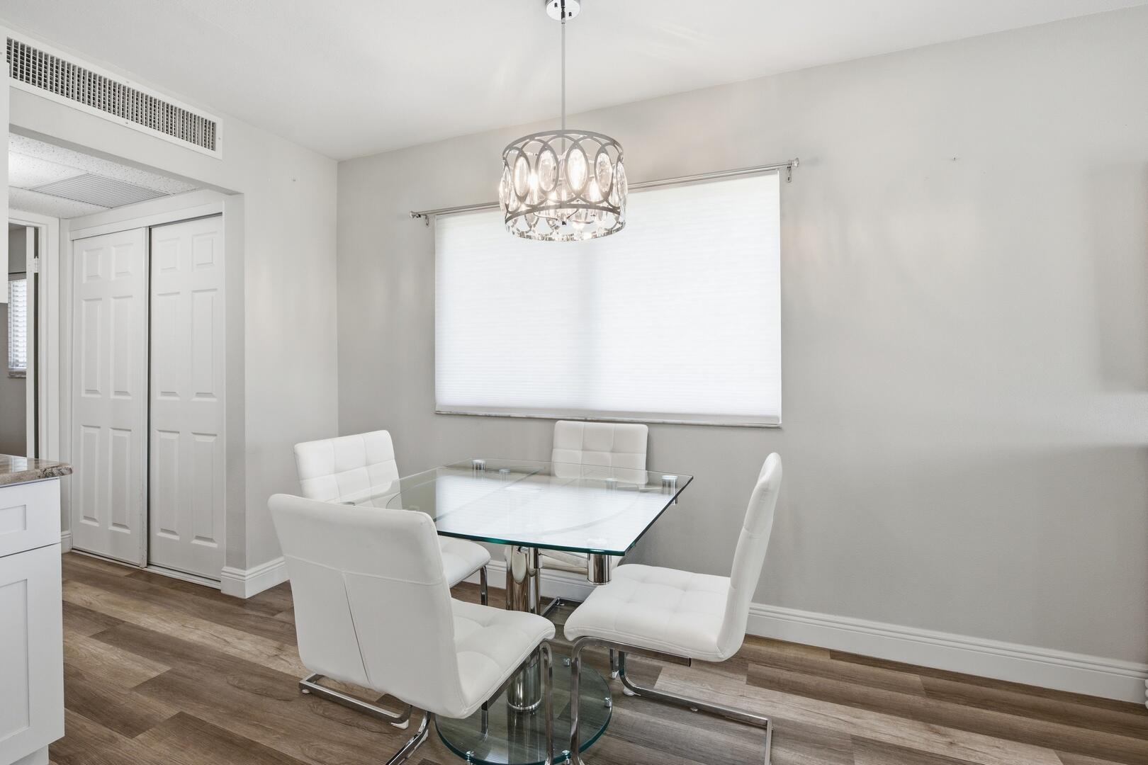 KINGS POINT WATERFORD CONDOS - Residential