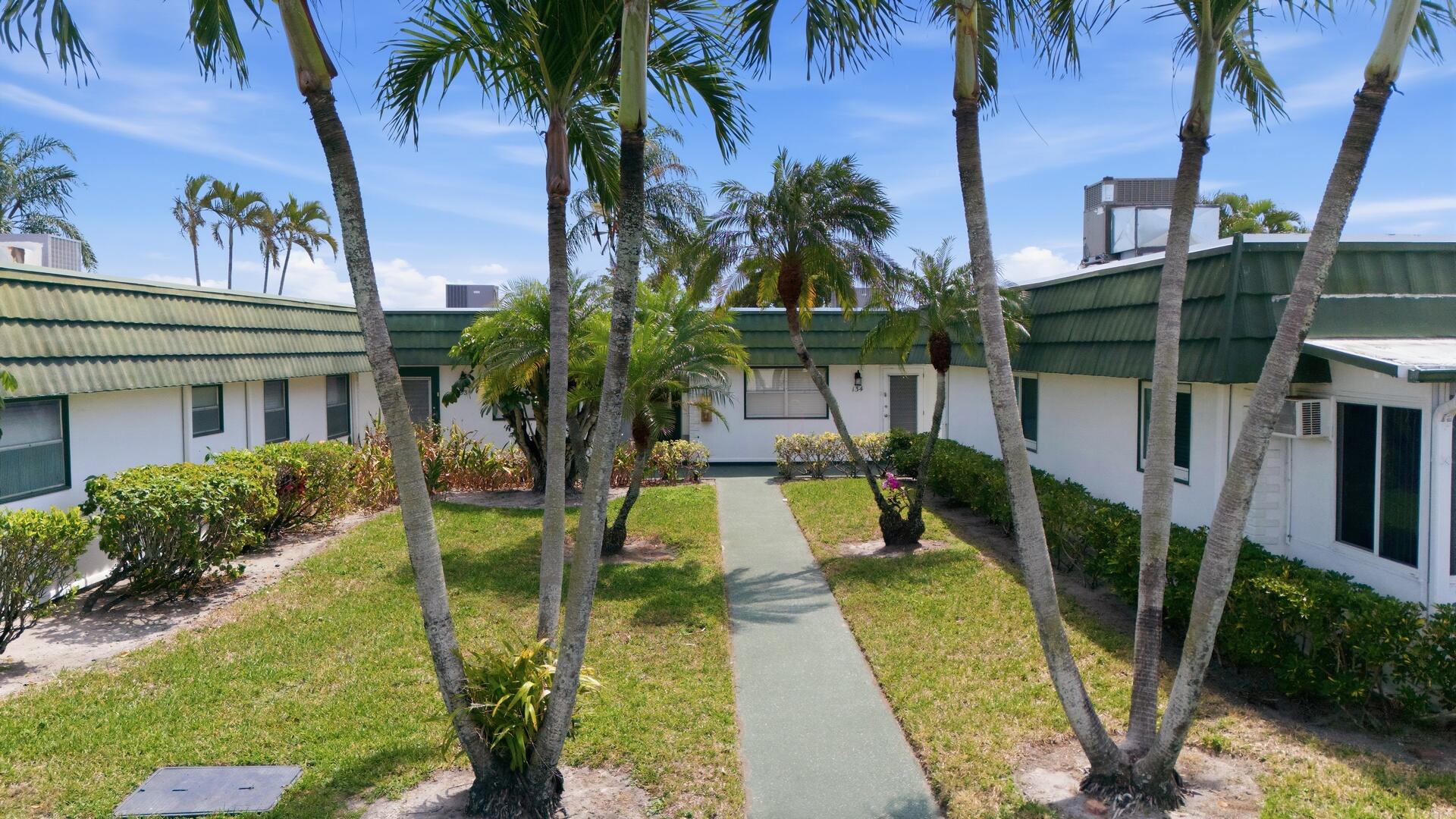 KINGS POINT WATERFORD CONDOS - Residential