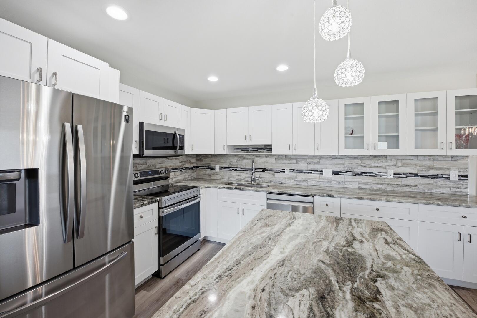 KINGS POINT WATERFORD CONDOS - Residential