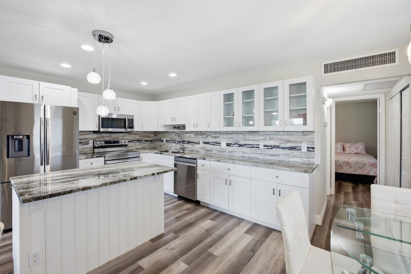 KINGS POINT WATERFORD CONDOS - Residential