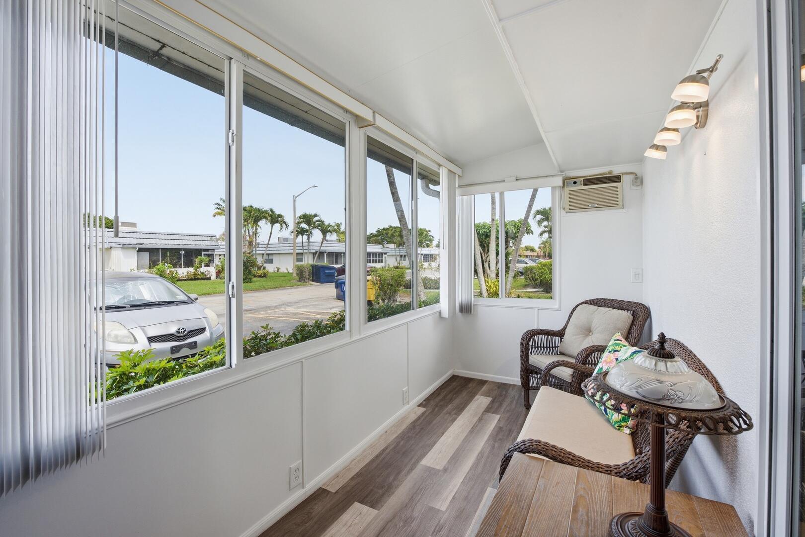 KINGS POINT WATERFORD CONDOS - Residential