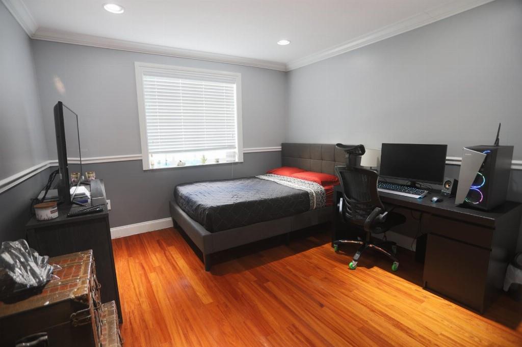 Crystal Pointe 158-10 B - Residential