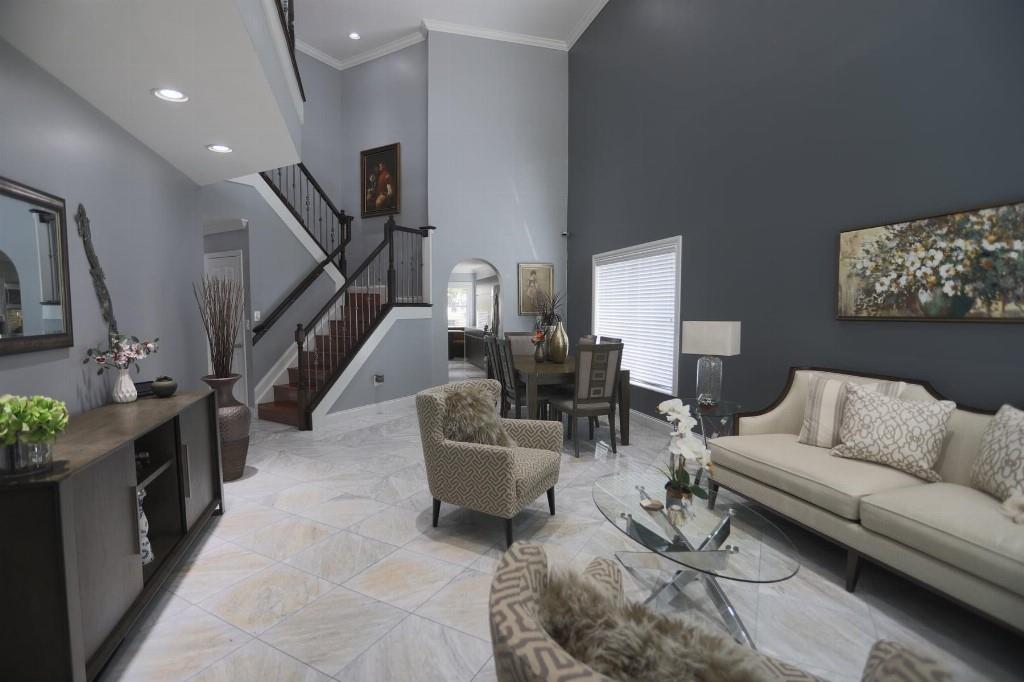 Crystal Pointe 158-10 B - Residential