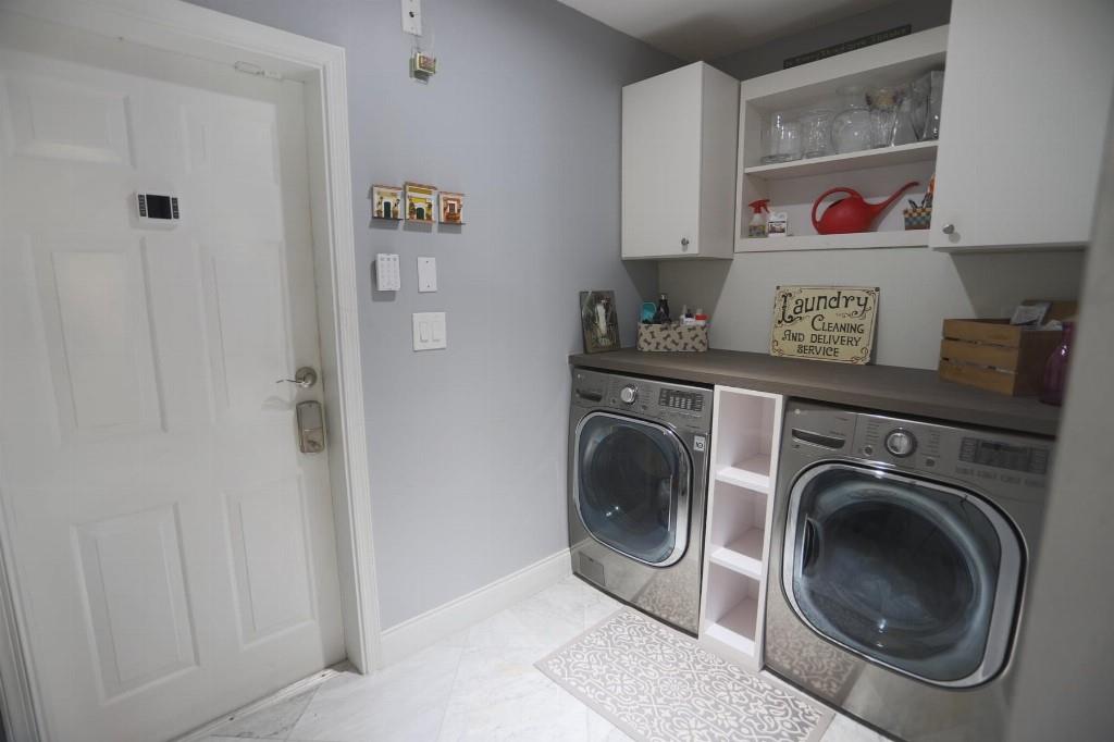 Crystal Pointe 158-10 B - Residential