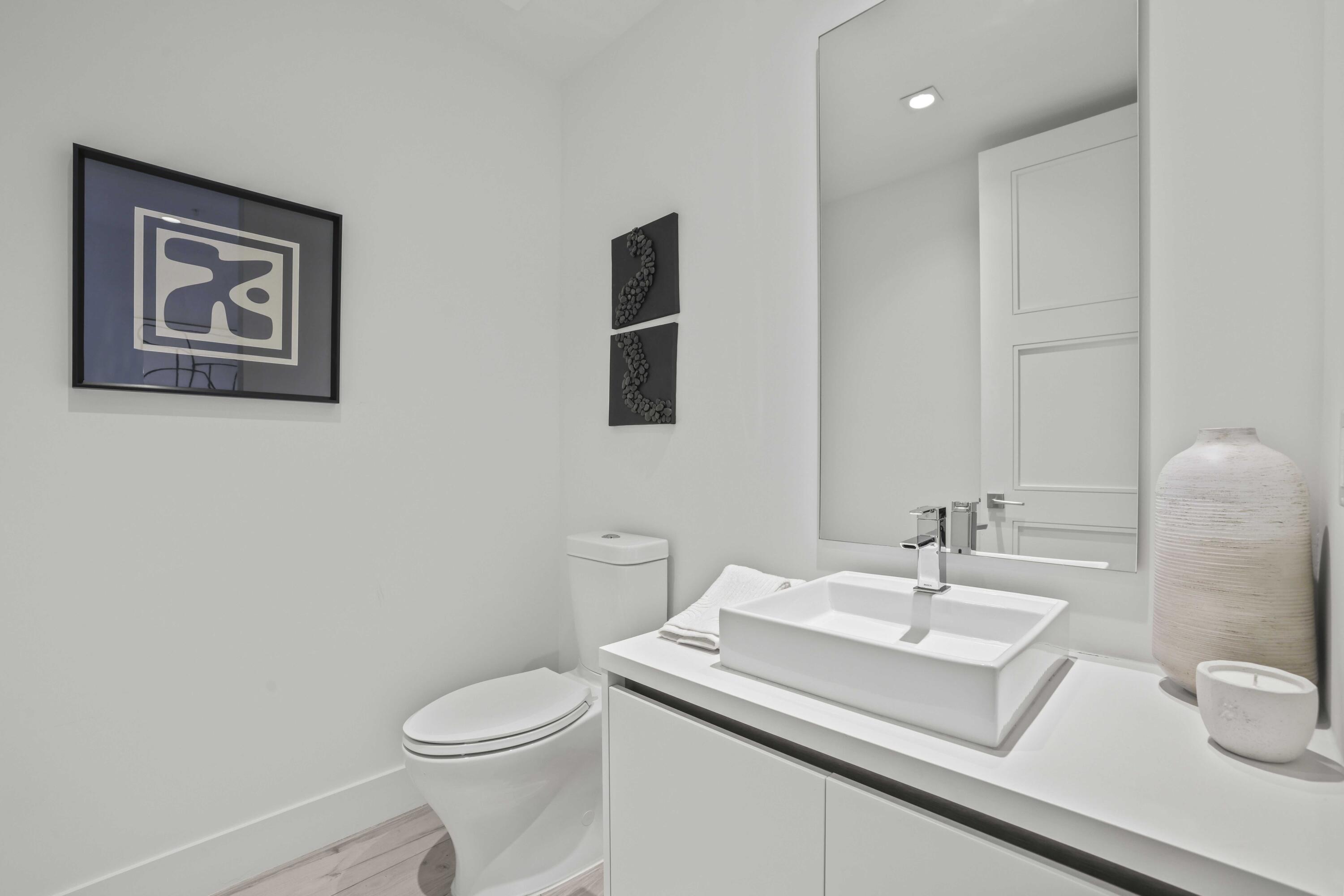 TOWER 155 CONDO - Residential