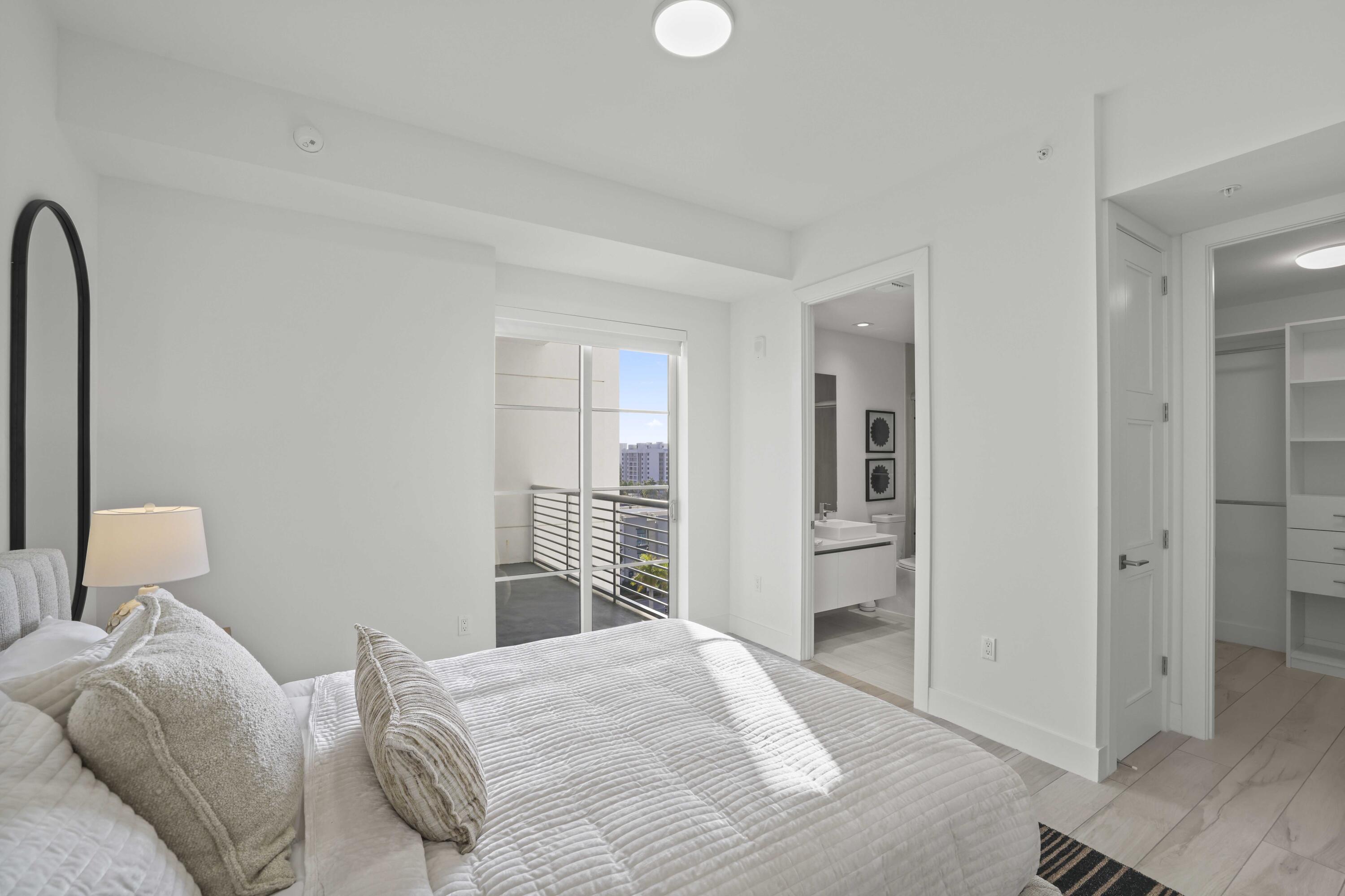 TOWER 155 CONDO - Residential