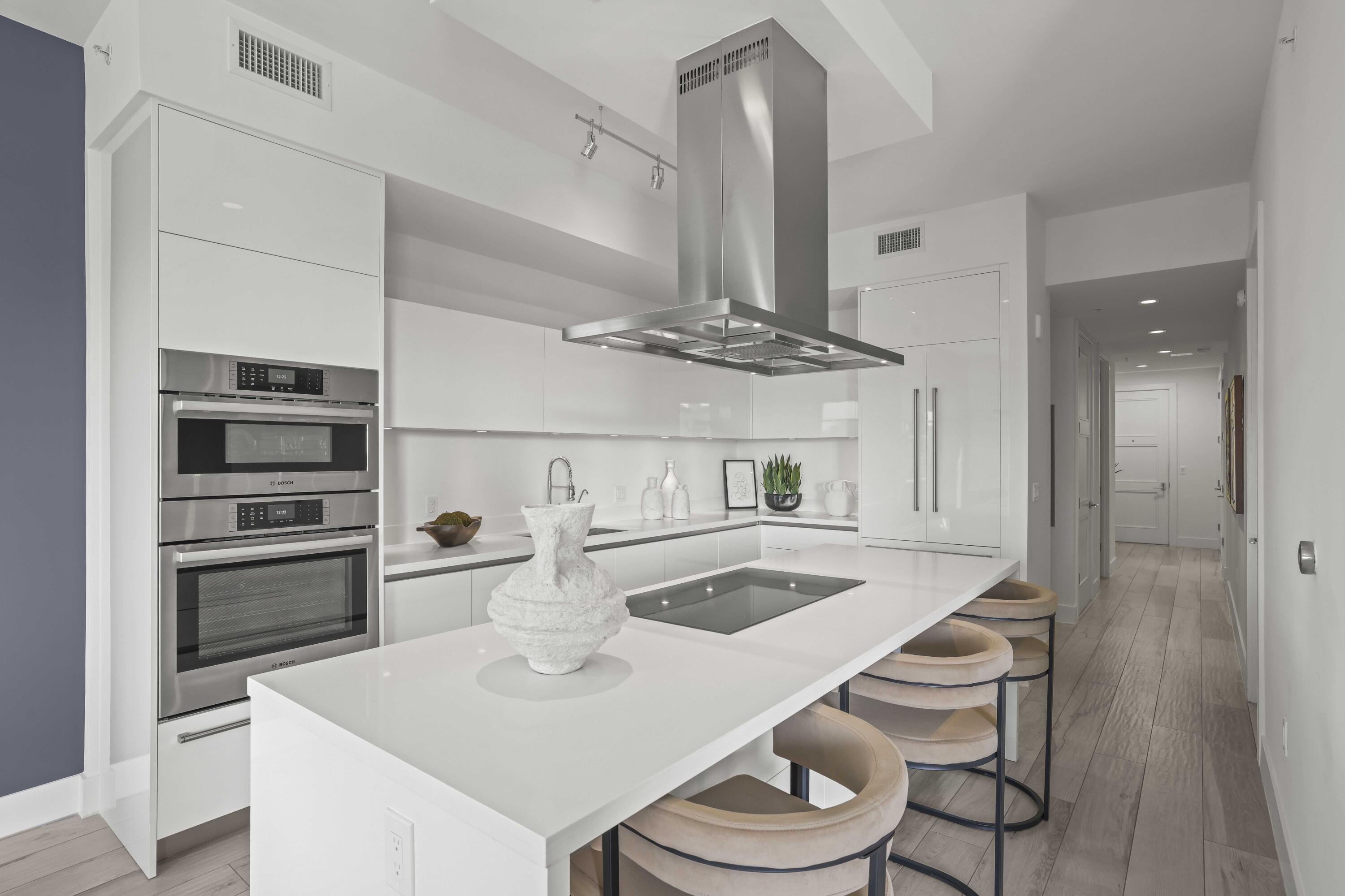 TOWER 155 CONDO - Residential