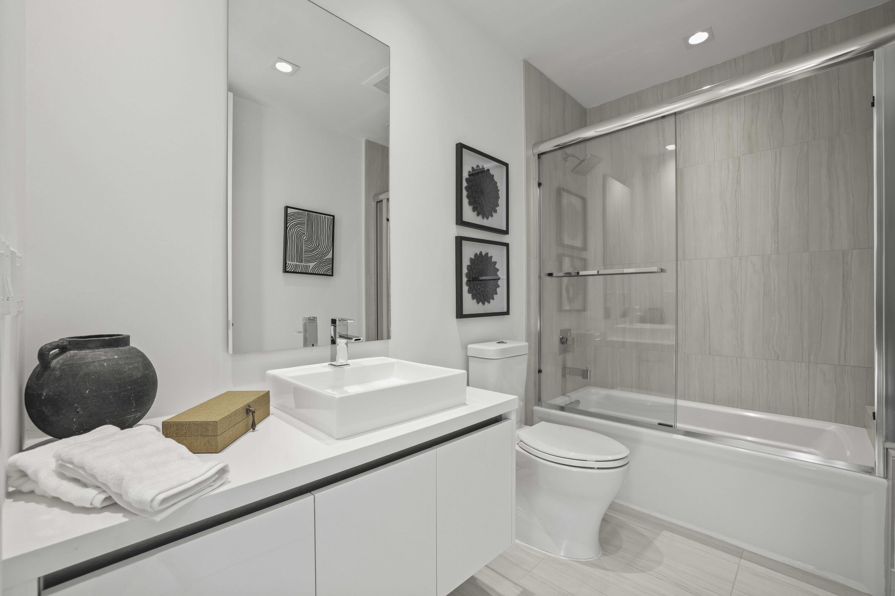 TOWER 155 CONDO - Residential