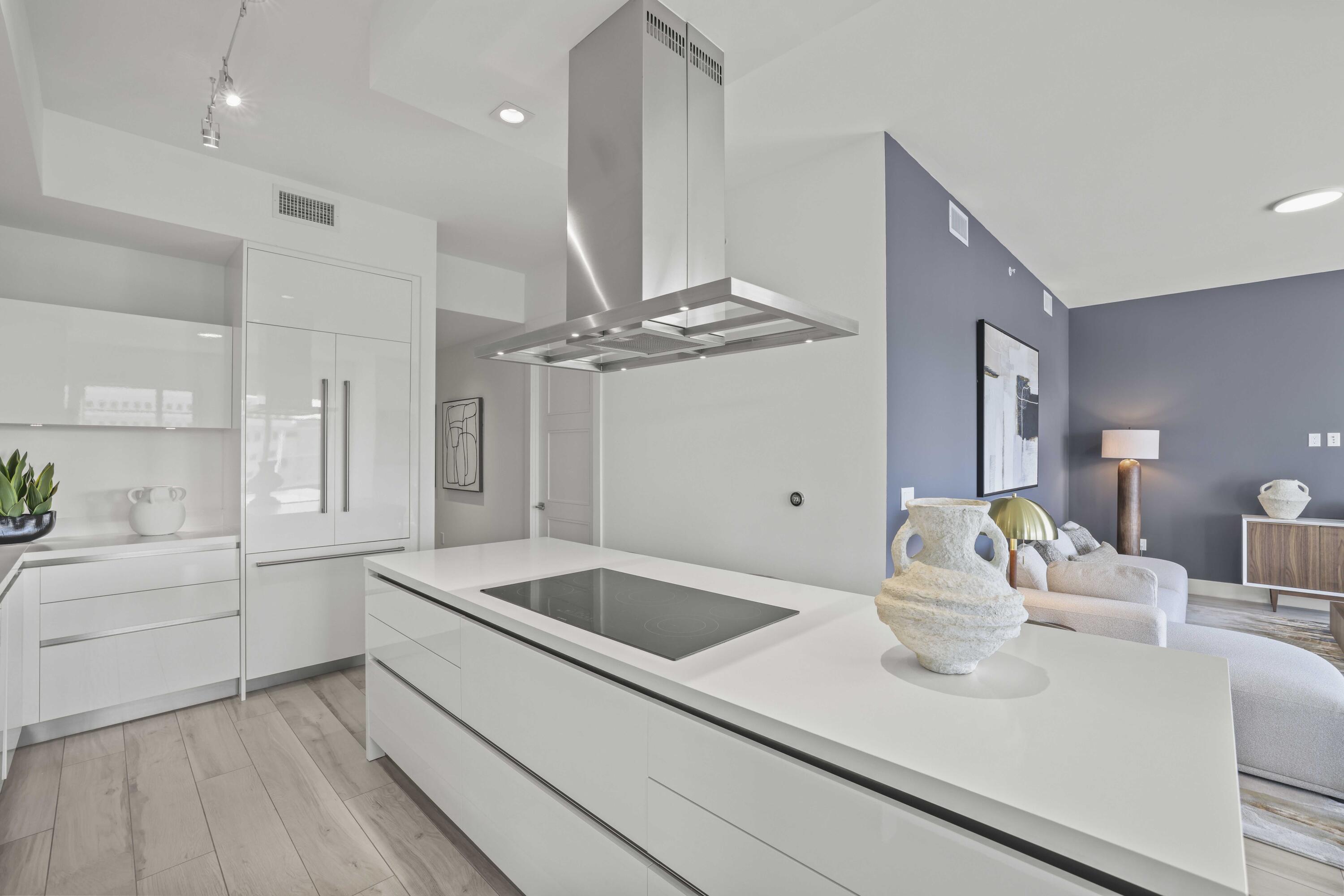 TOWER 155 CONDO - Residential