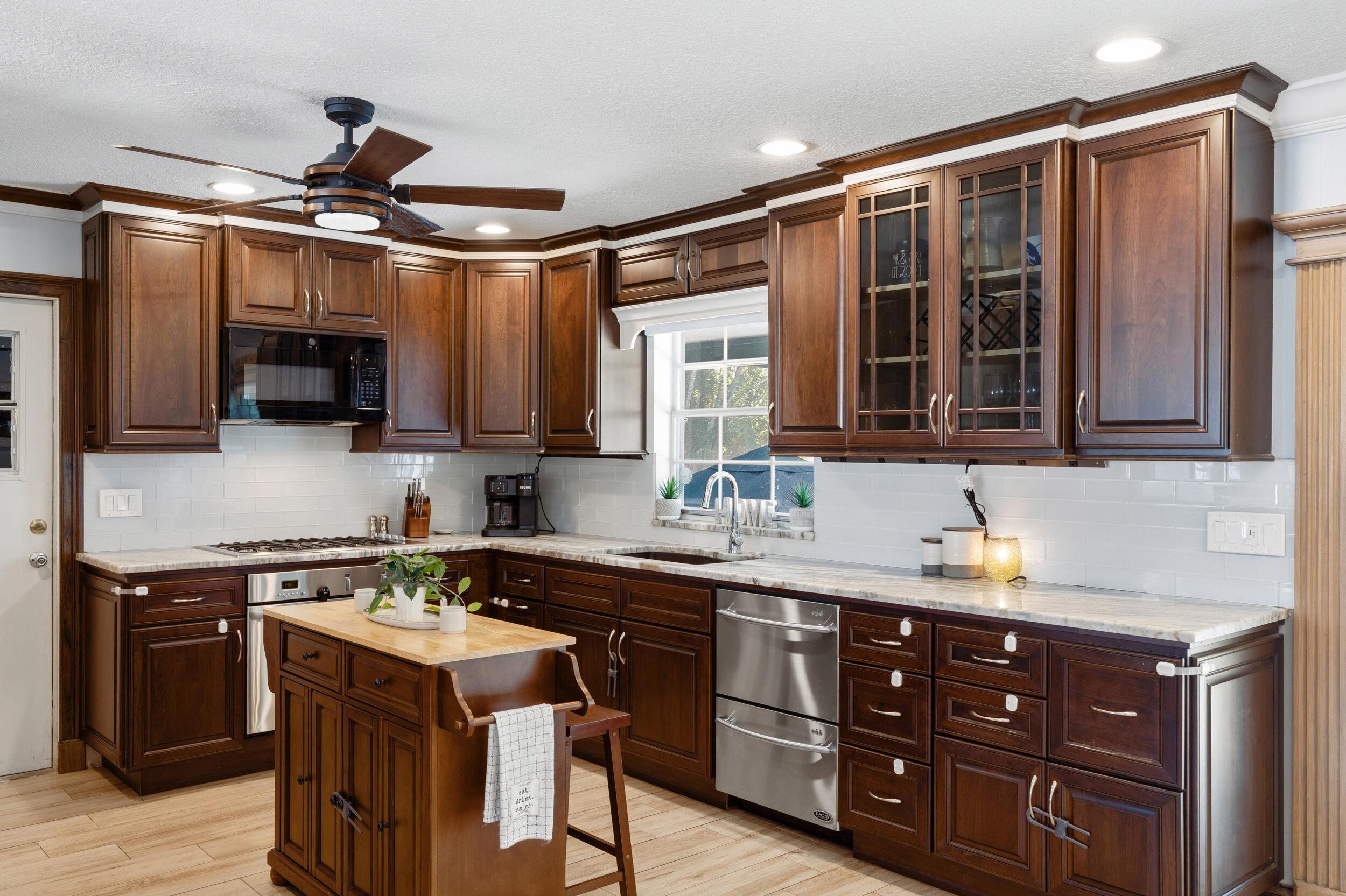 SEAGATE HARBOR - Residential