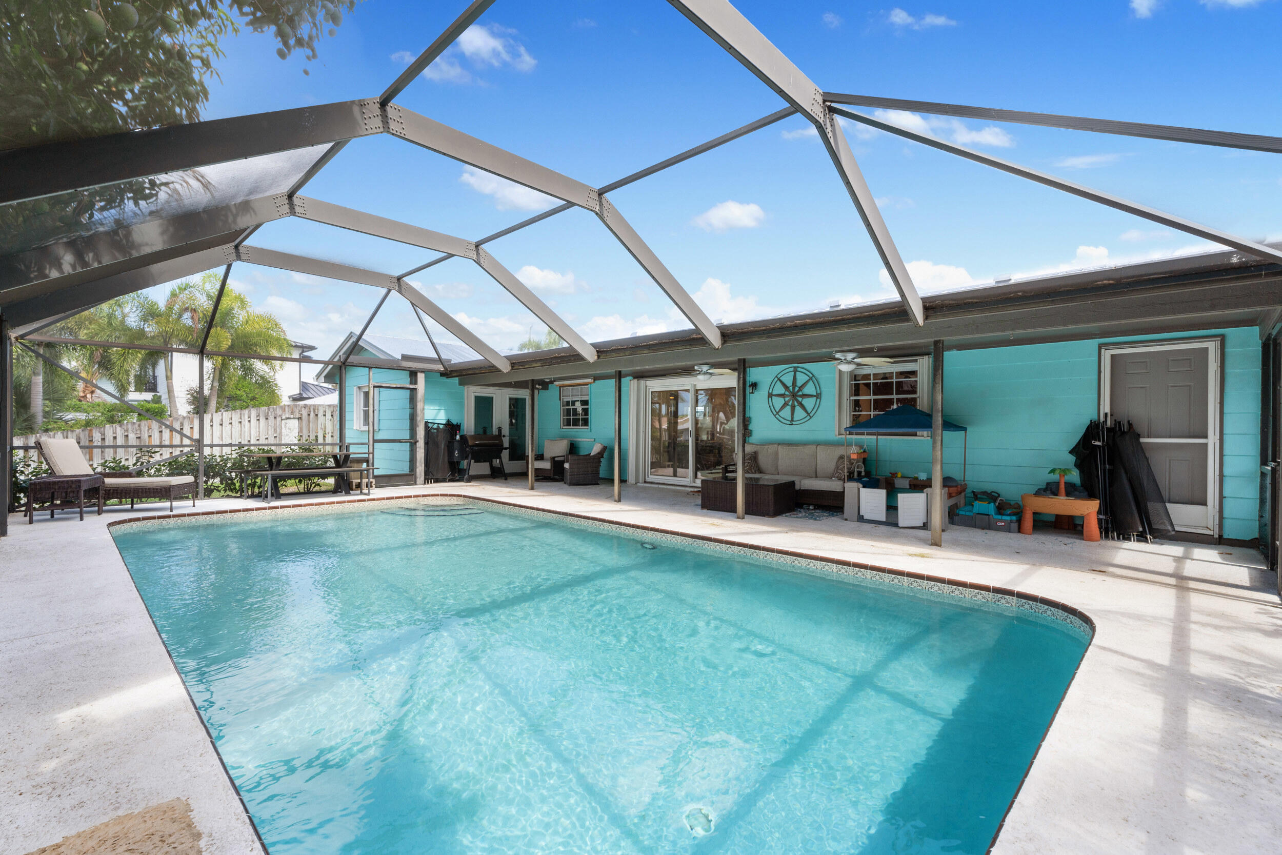 SEAGATE HARBOR - Residential