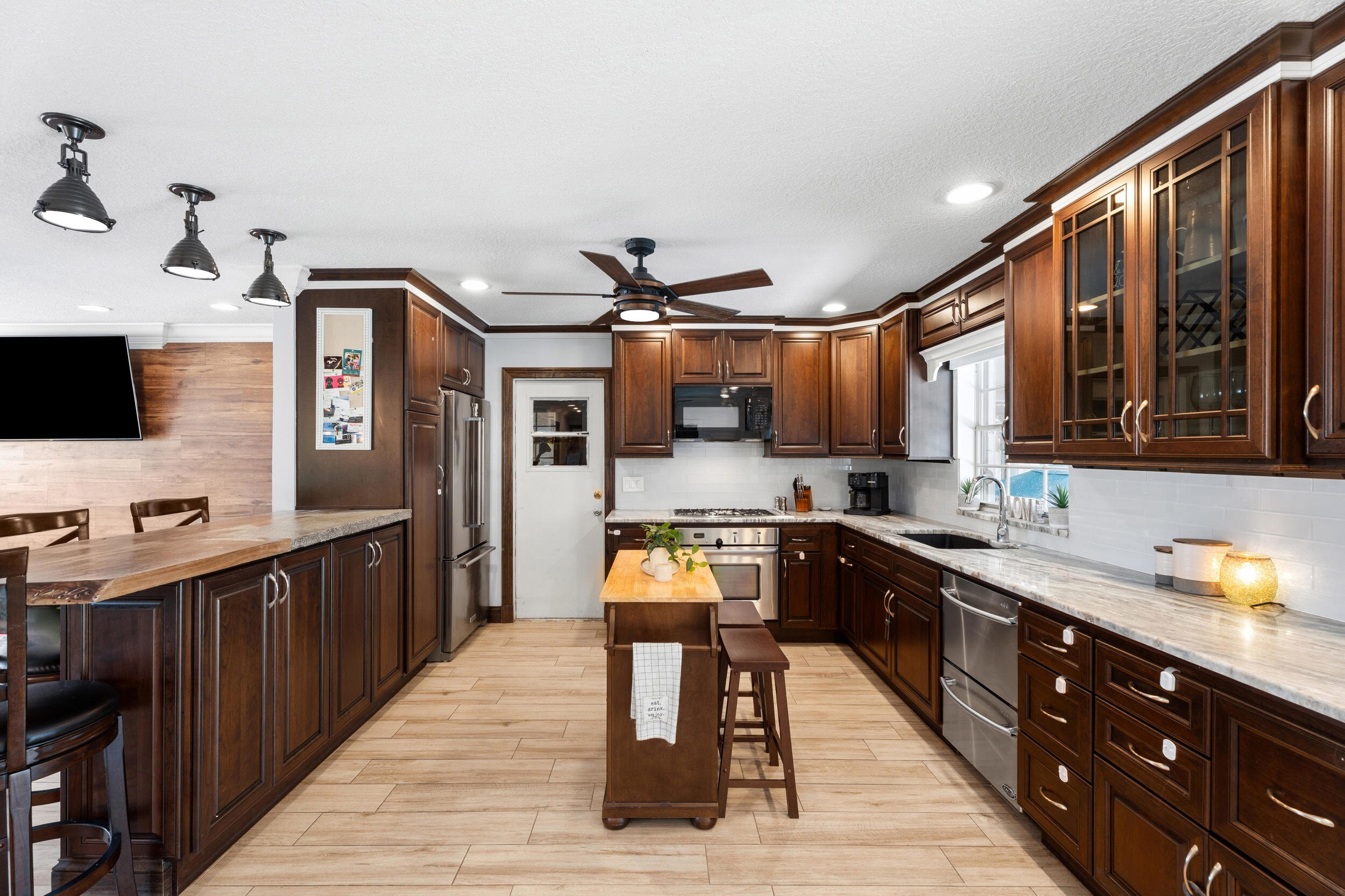SEAGATE HARBOR - Residential