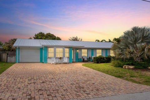 Photo of 1603 SW Seagull Way, Palm City, FL 34990 (MLS # B26030936)