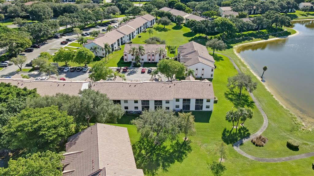 LAKE WINDWOOD CONDO - Residential Lease