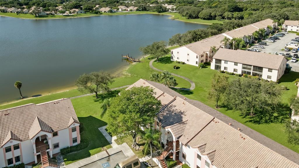 LAKE WINDWOOD CONDO - Residential Lease