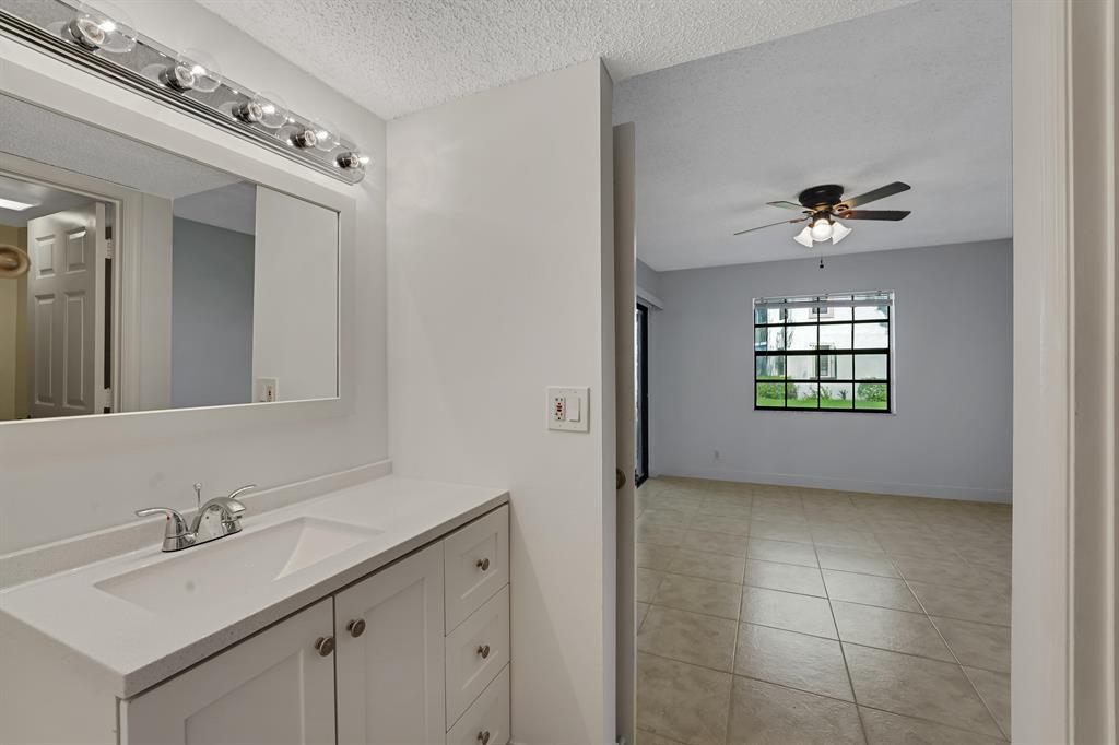 LAKE WINDWOOD CONDO - Residential Lease