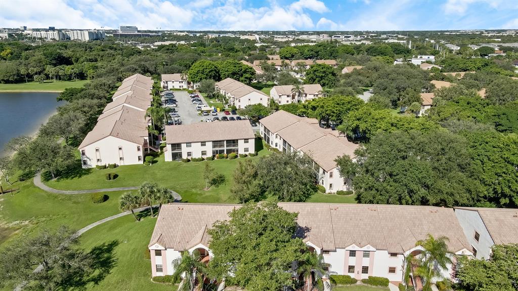 LAKE WINDWOOD CONDO - Residential Lease