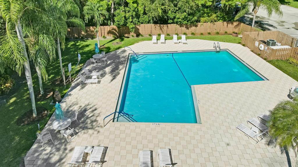 LAKE WINDWOOD CONDO - Residential Lease