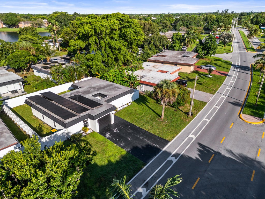 Photo of 6408 Brookwood Boulevard, Tamarac, FL 33321 (MLS # B26081544)