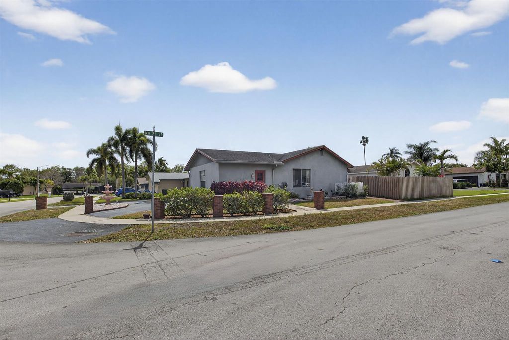 Photo of 2081 NW 107th Terrace, Sunrise, FL 33322 (MLS # F10555539)