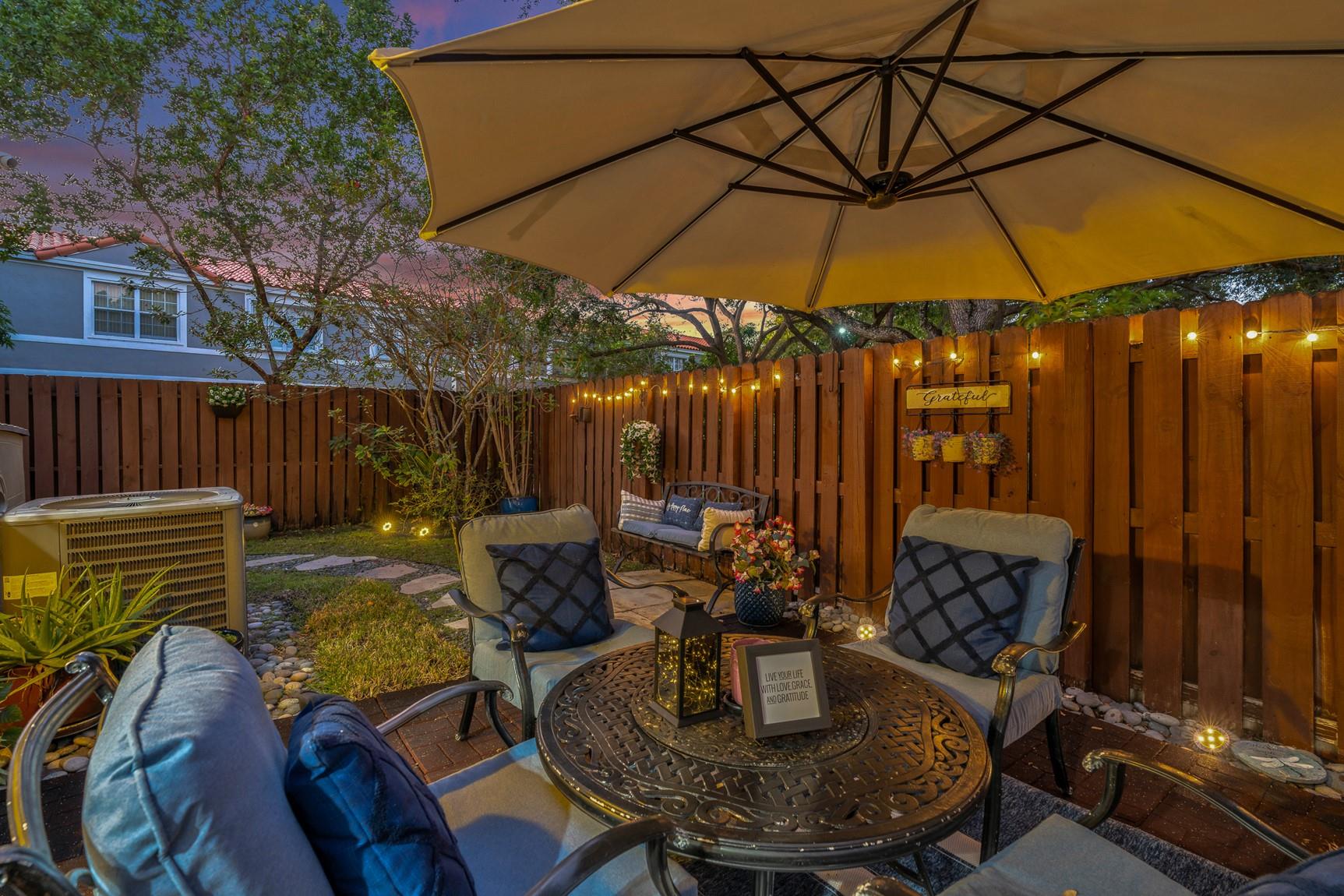 Lakeview Townhomes - Residential