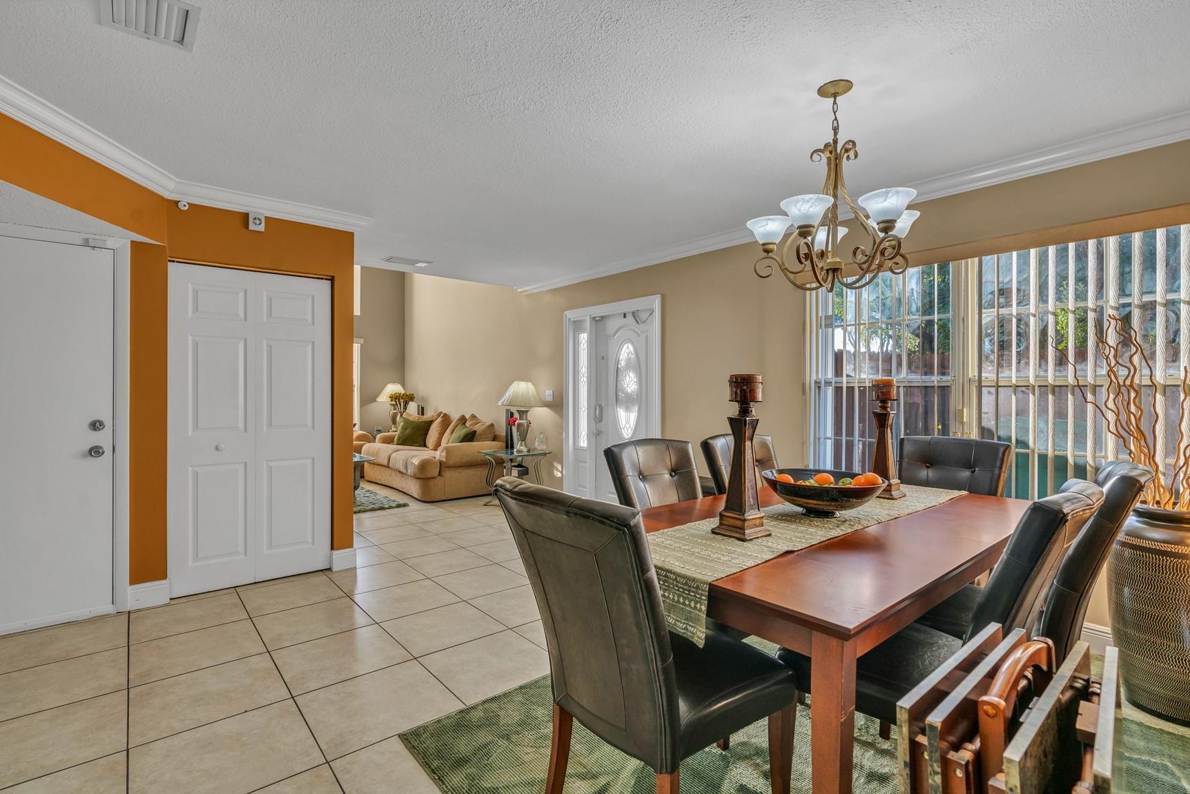 Lakeview Townhomes - Residential