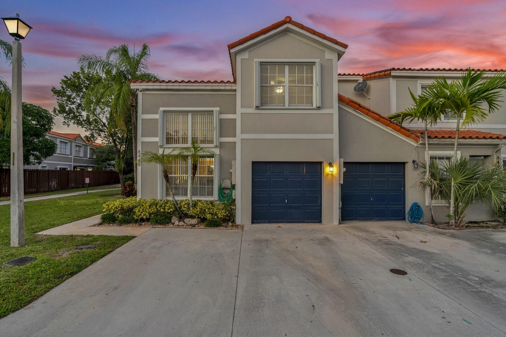 Lakeview Townhomes - Residential