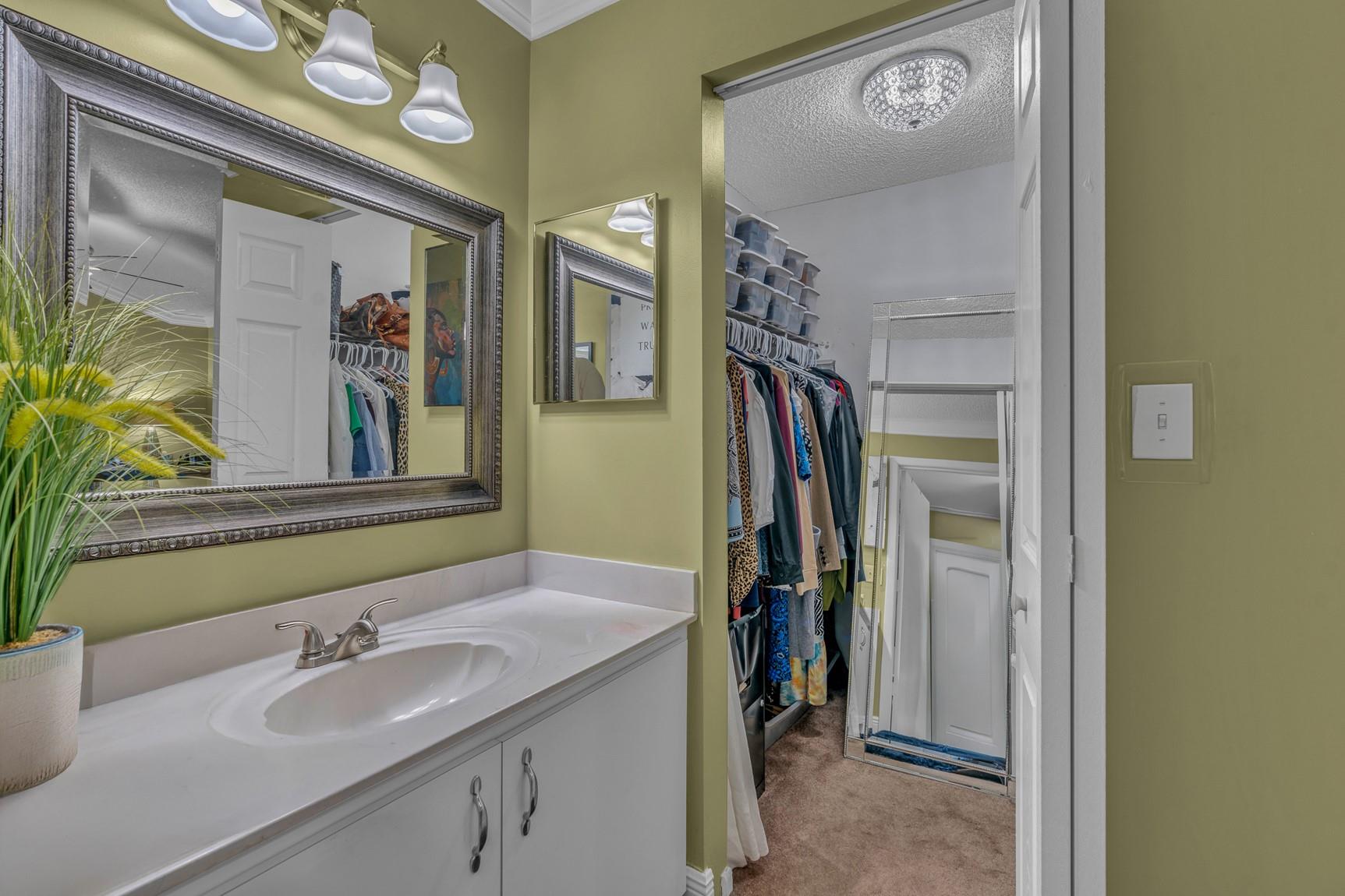 Lakeview Townhomes - Residential