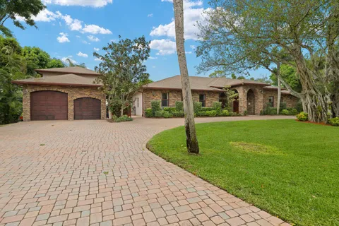 265 Westwood Circle E, West Palm Beach, FL 33411 - MLS#: R11070951