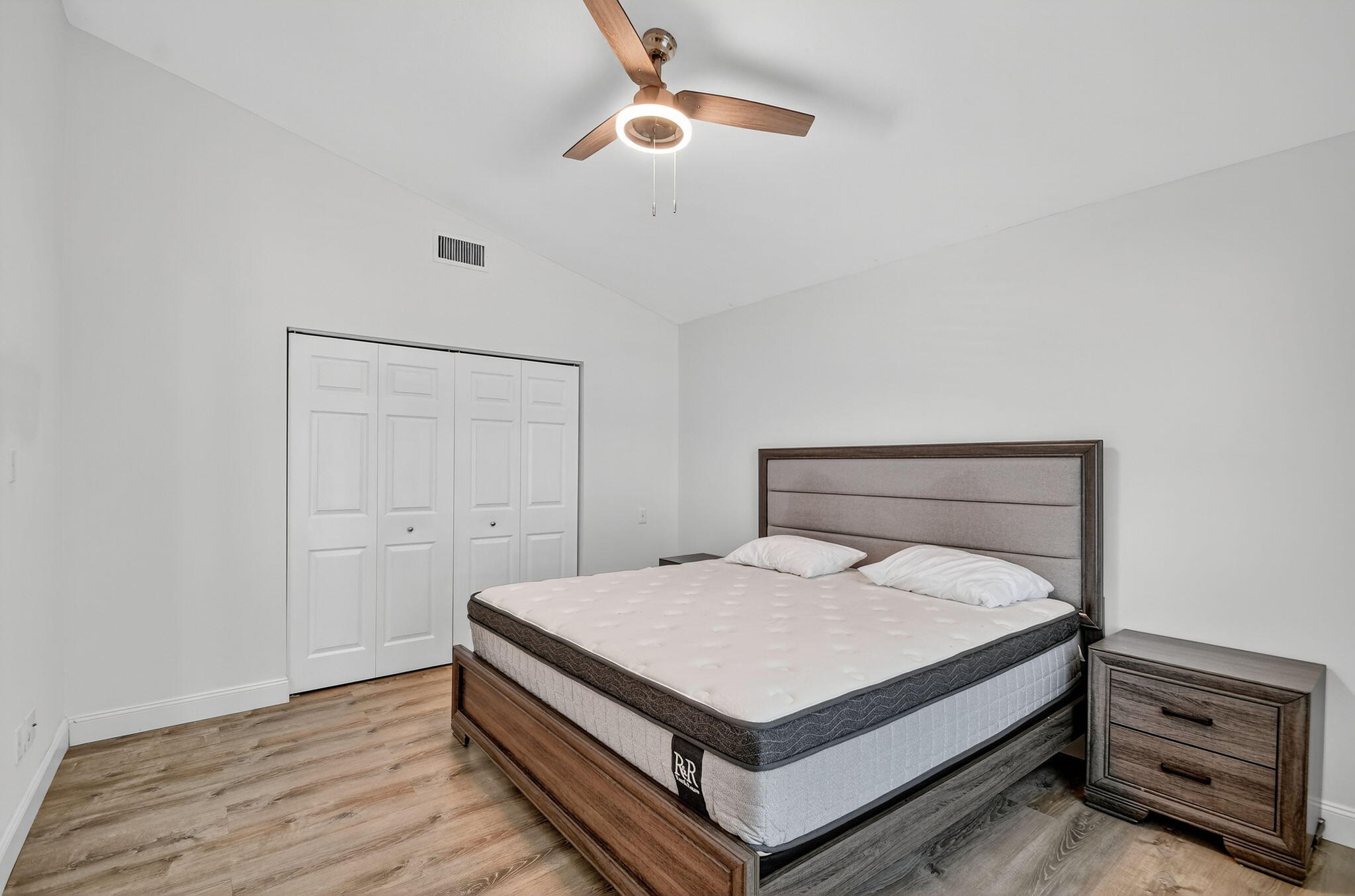 WELLINGTONS EDGE PAR 76 PH 1 - Residential