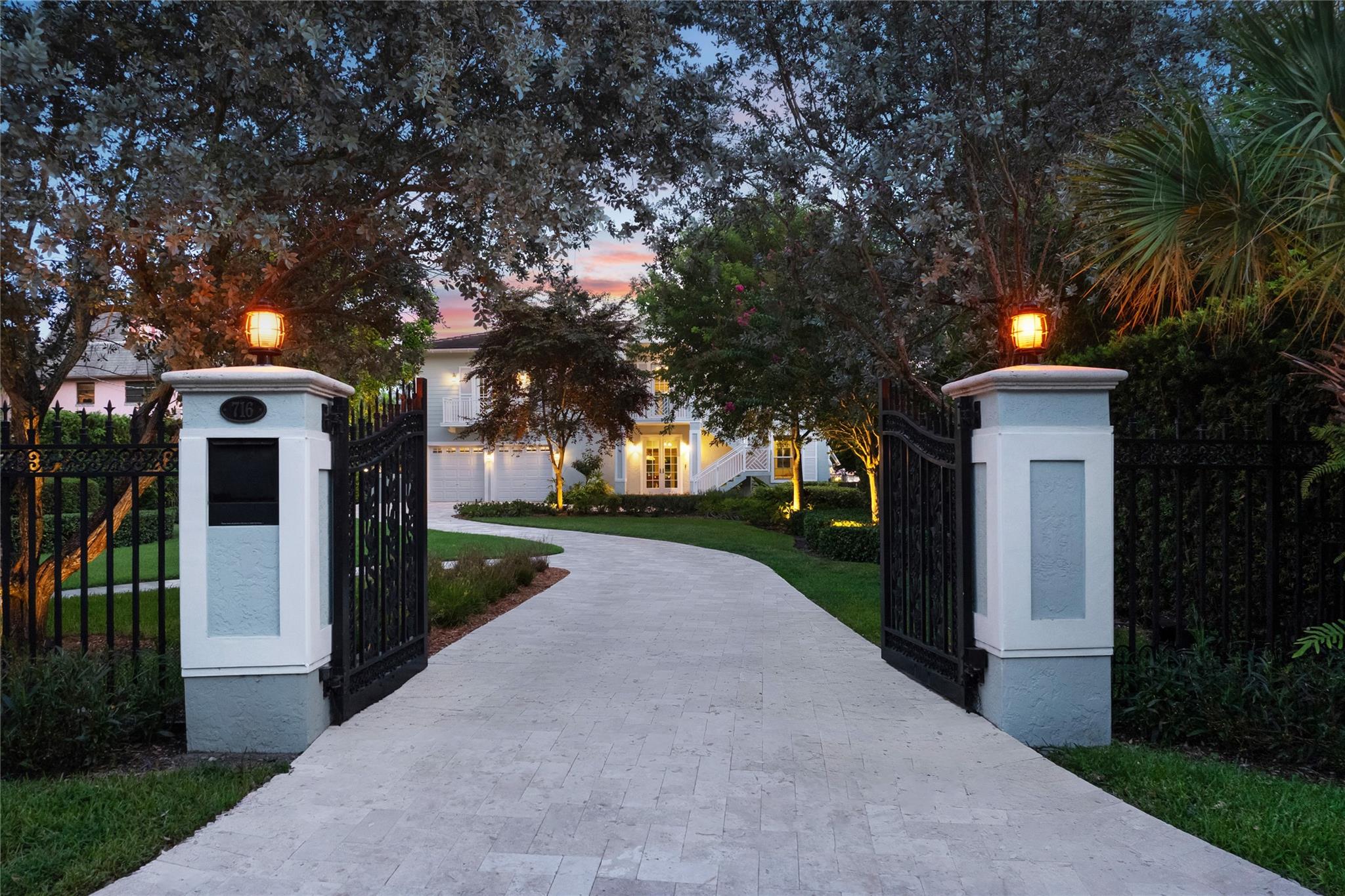 Sailboat Bend - Residential