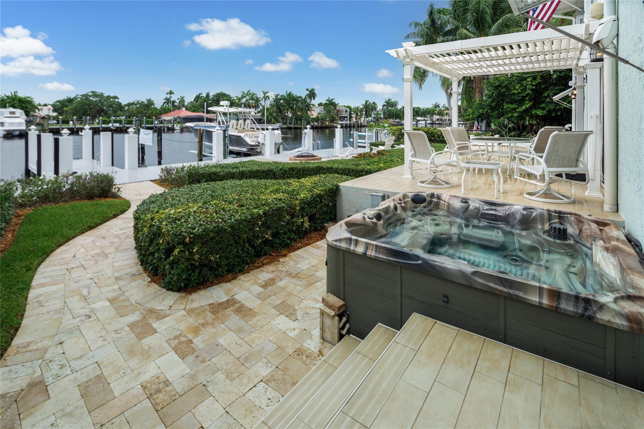 Sailboat Bend - Residential