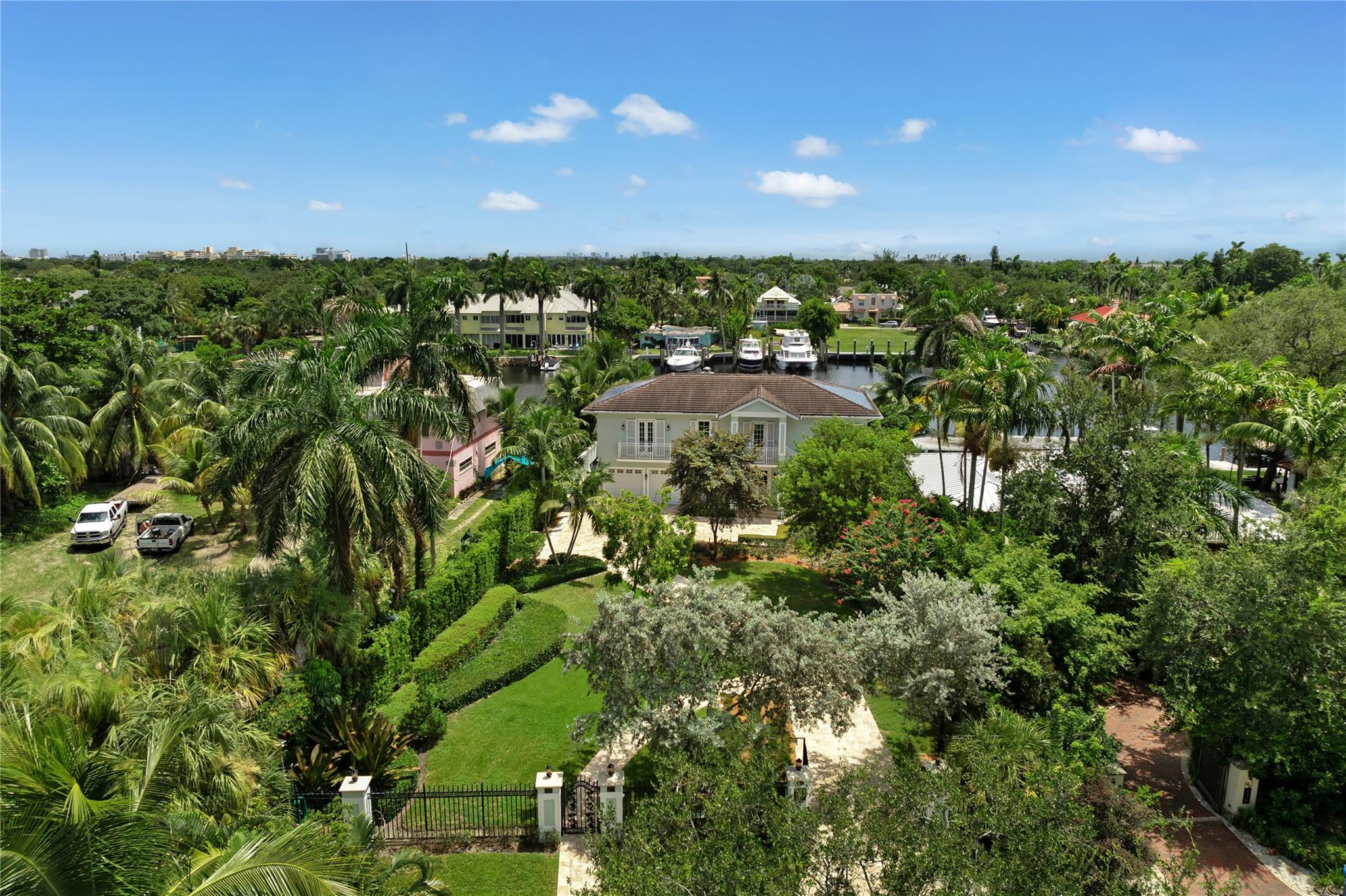 Sailboat Bend - Residential