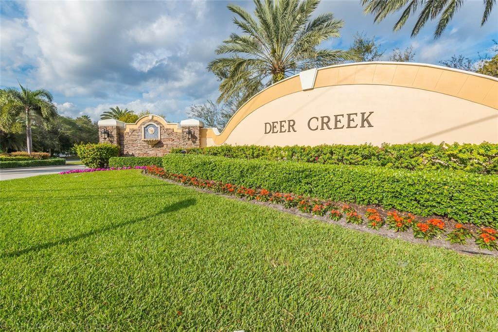For SALE!! don't miss the opportunity to own this beautiful and all ages 2beds/2baths condo in an amazing location
at Deer Creek in the limit with Boca Raton, near to main roads such as I-95, Tunpike and Sawgrass, surrounded by
malls, restaurants, parks, libraries, schools and 10 minutes driving to the beach! Great Schools! Golf Course views.
Great Amenities: restaurants, pools, saunas, gulf course, tennis course, club house, etc. The property features a
spacious and open kitchen with granite countertops.