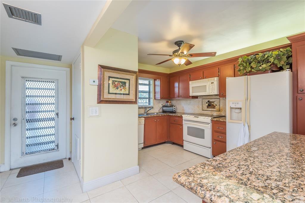 2450 Deer Creek Country Club Blvd 203 b