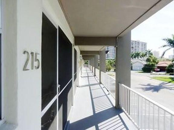 PARADISE BY THE SEA - Residential