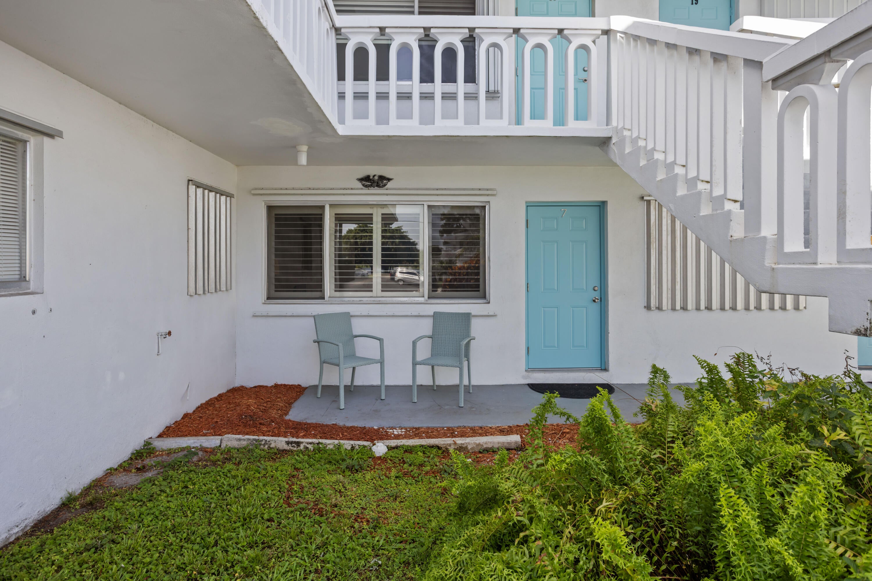 View photos, virtual tours, details... 1980 Sunset Avenue 7