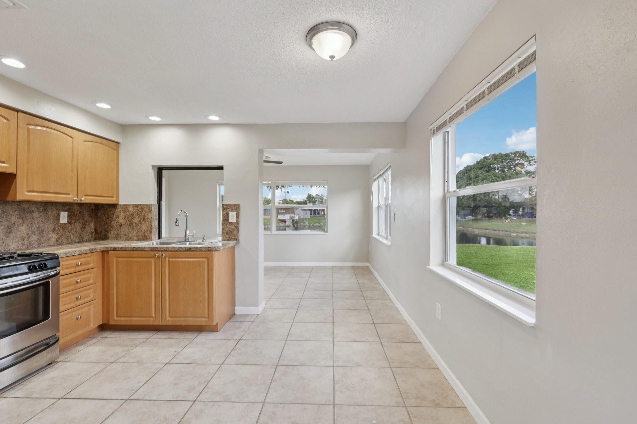 GOLD KEY VILLAS FIRST ADD - Residential