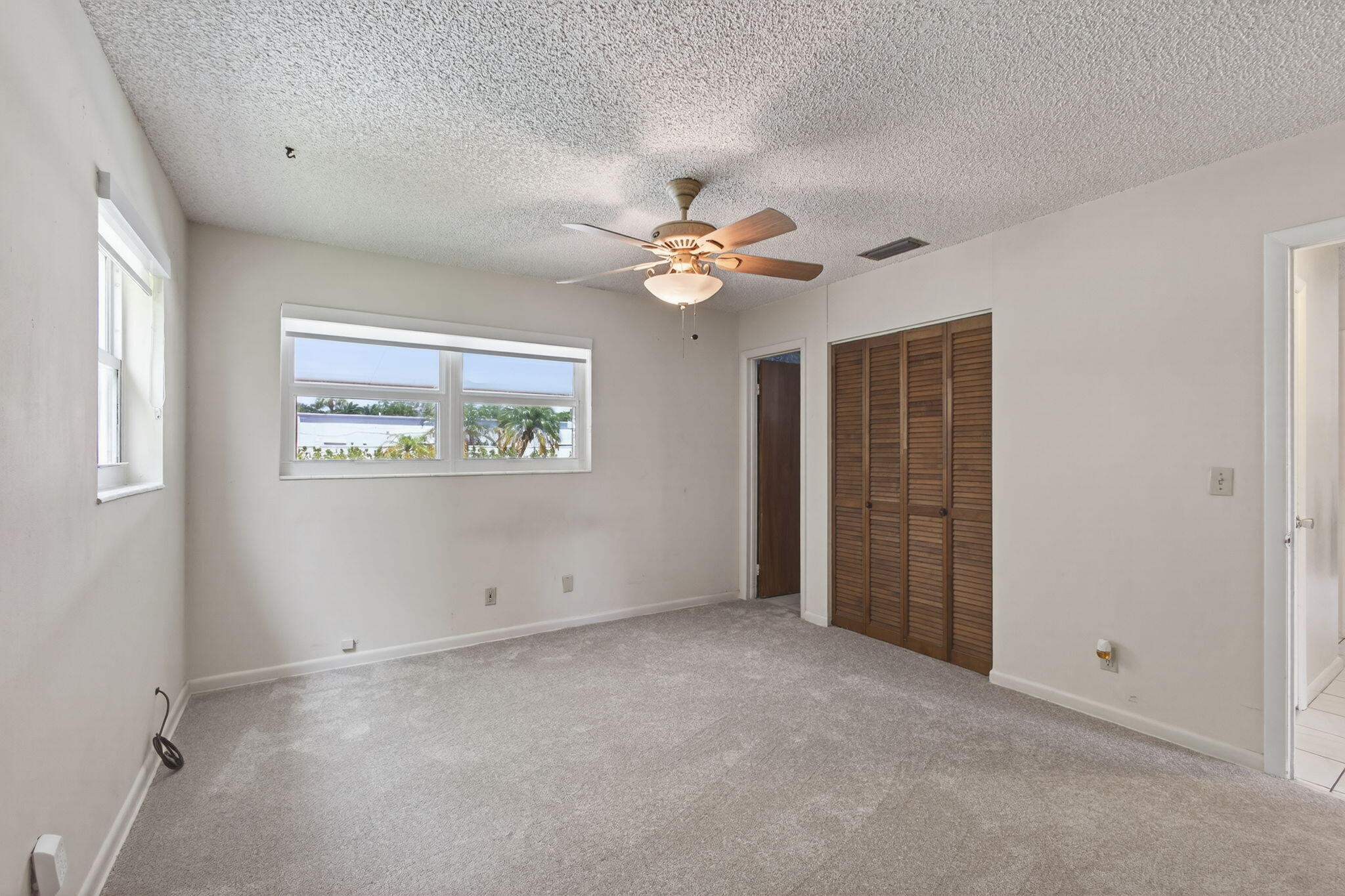 NORTH PALM BEACH VILLAGE - Residential Lease