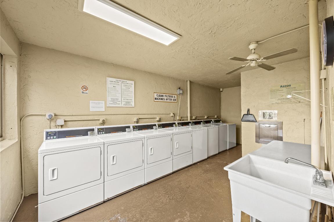 VILLAGE GREEN KENSINGTON CONDO - Residential