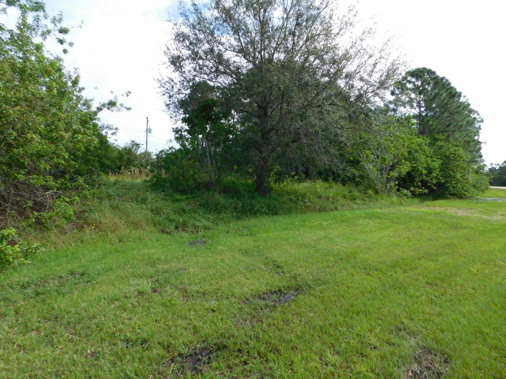 34953, Closest to Tradition off Crosstown, or Gatl - Land