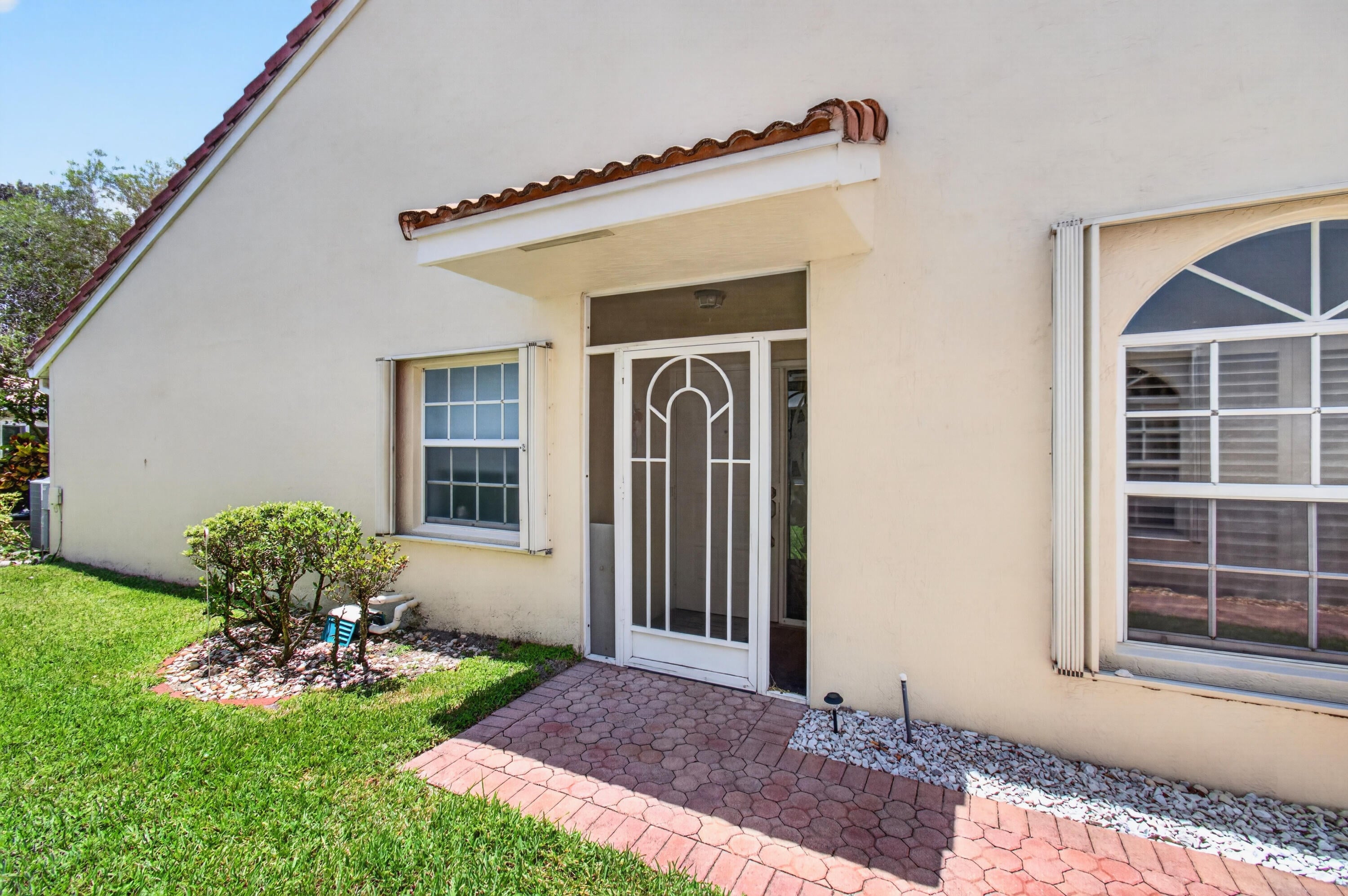 6088 Caladium Road