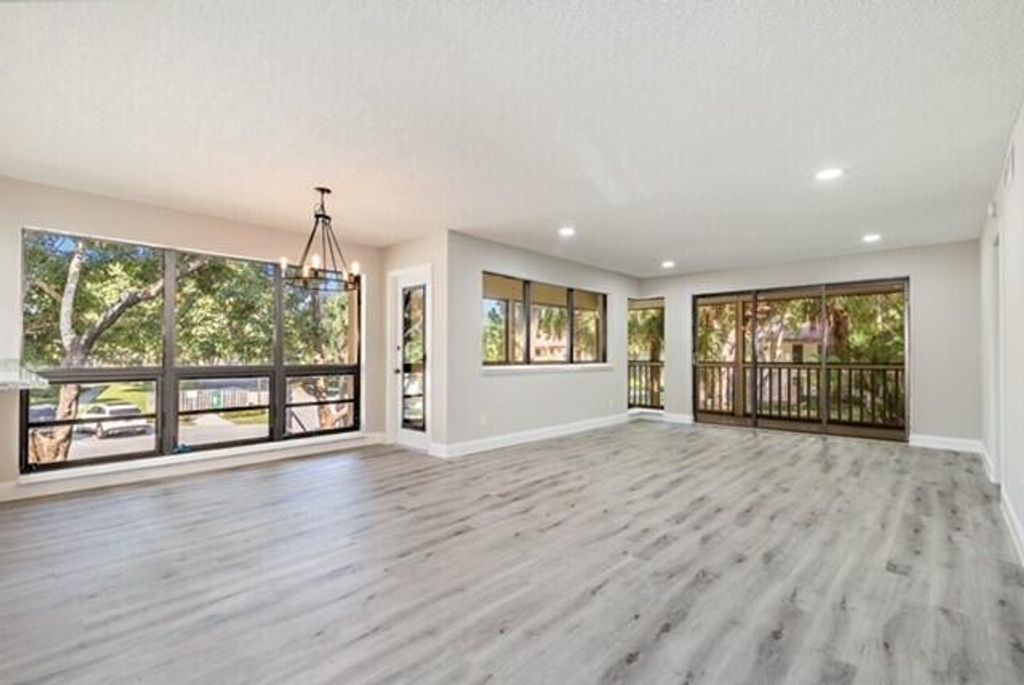 Photo of 307 Brackenwood Circle, Palm Beach Gardens, FL 33418 (MLS # R11155537)