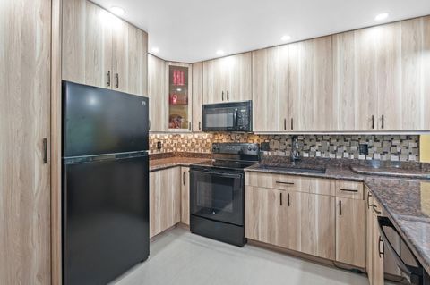 3351 S Palm Aire Dr 101 Pompano Beach FL 33069