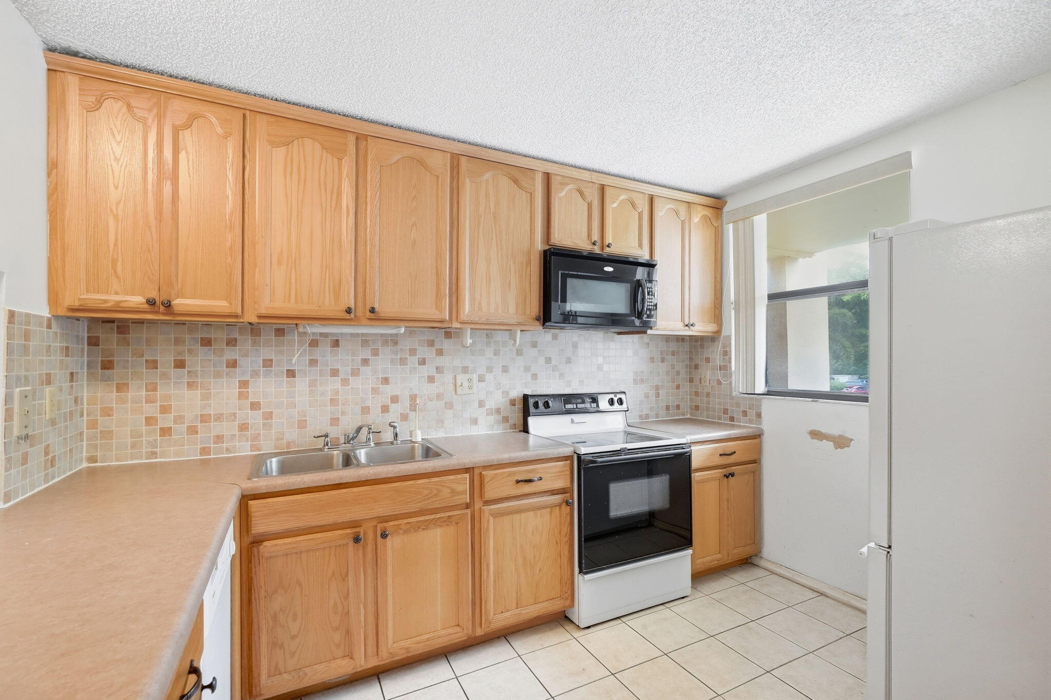 8425 Forest Hills Drive 205