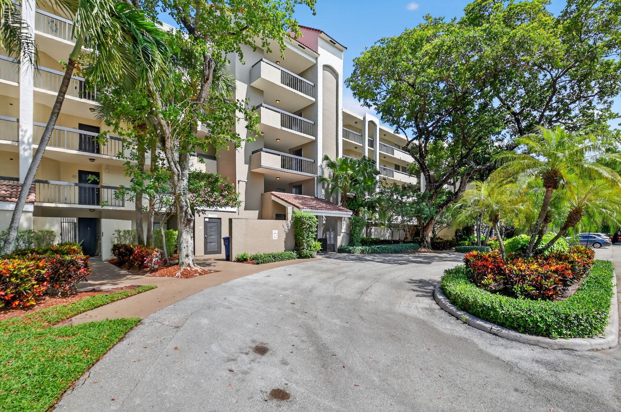 Welcome to this gorgeous recently remodeled 2 bedroom 2bathroom condo in the heart of Delray Beach. Everything in the unit has been updated. Kitchen remodeled with white cabinets and new quartz counter tops that open to the living room. All closets are custom made. Plantation shutters in the enclosed porch gives it character and charm. It is one of the only units that has the porch enclosed as part of the home. The unit has a newer washer and dryer, and the A/C is 5 years old with brand new condenser. From your living room enjoy your evenings unwinding with the breathtaking lake views! If you love the furniture it is negotiable! The community features heated pool, gymnasium and a clubhouse making you feel like you are in a resort.