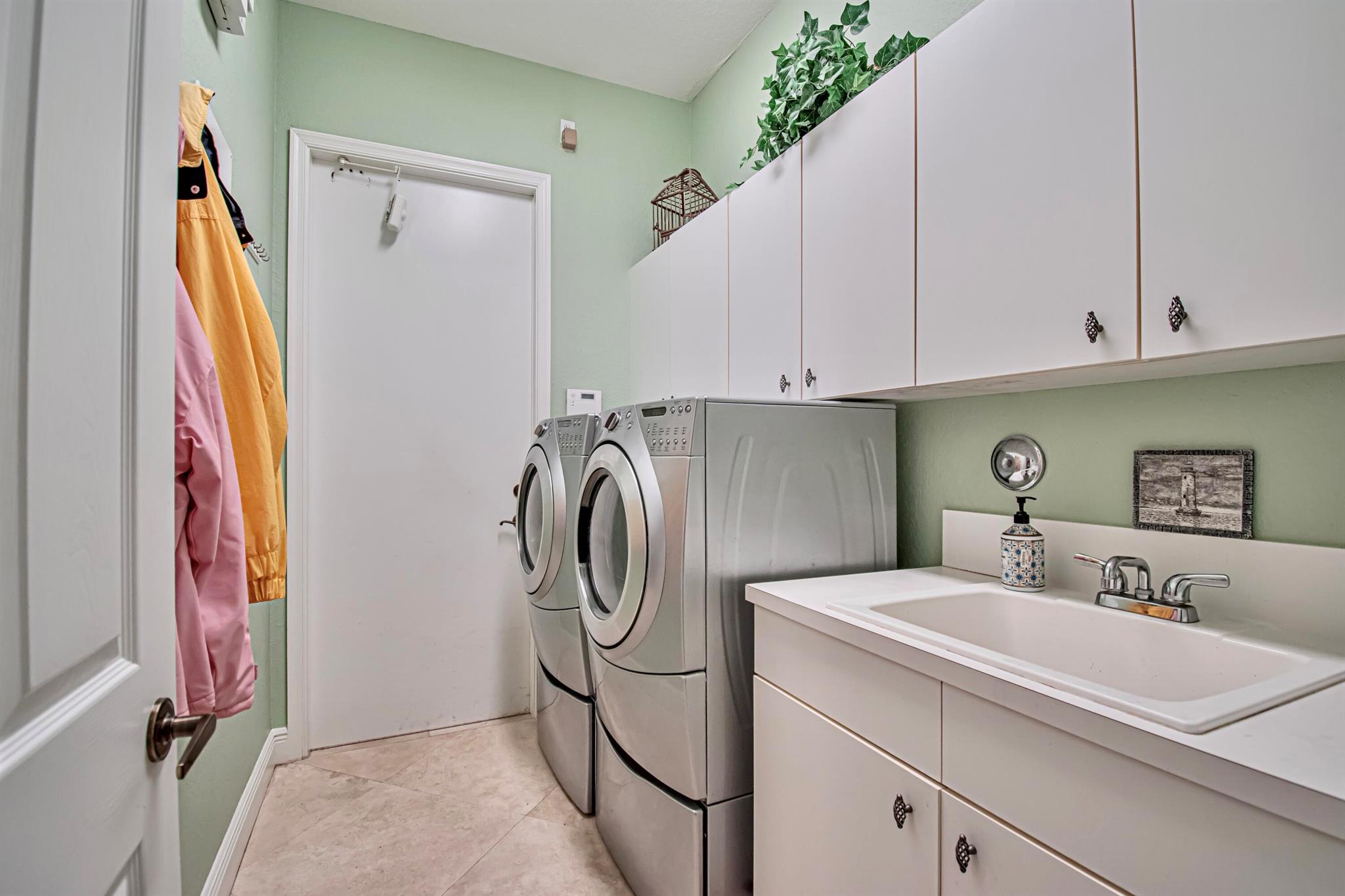 ISLES AT WELLINGTON 8 - Residential