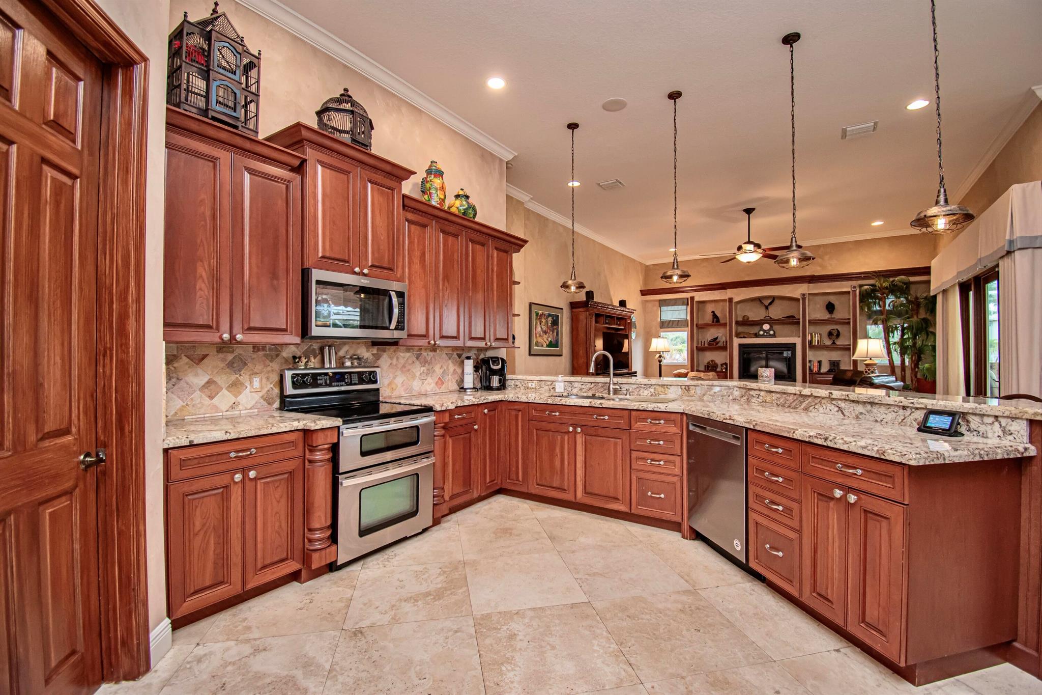 ISLES AT WELLINGTON 8 - Residential