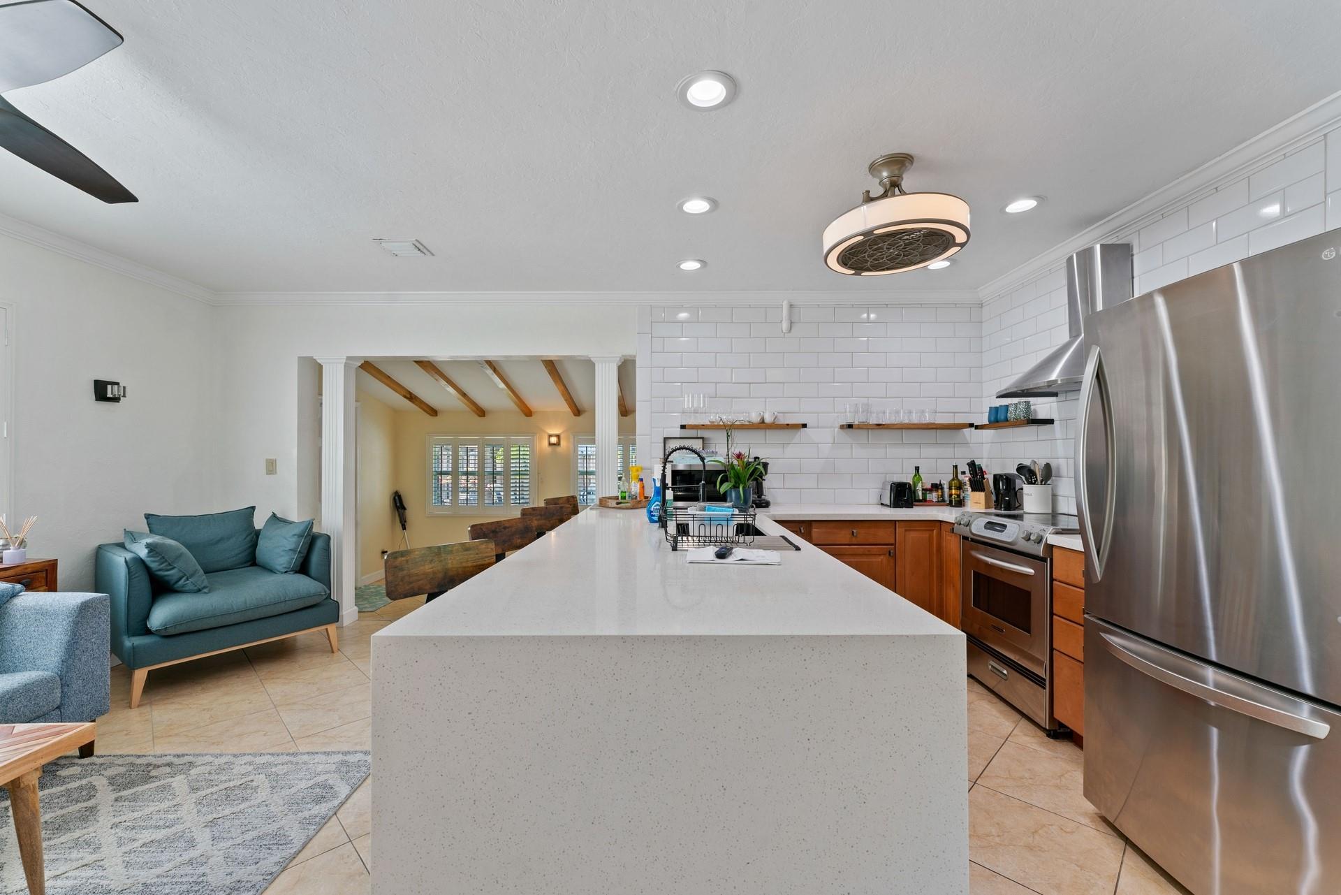 2507 NE 33rd Ave