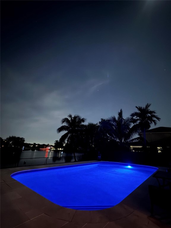 MONARCH LAKES - Residential